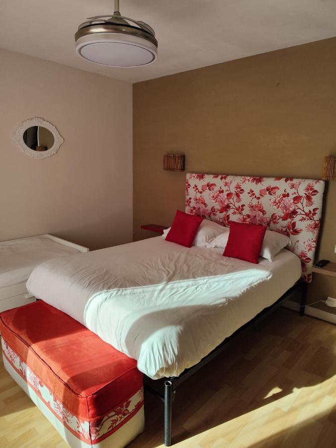 Le Sporting Beaumont-sur-Leze Quarto foto
